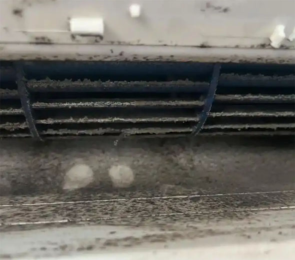 福贡空调吹的风有股烧焦味是怎么回事